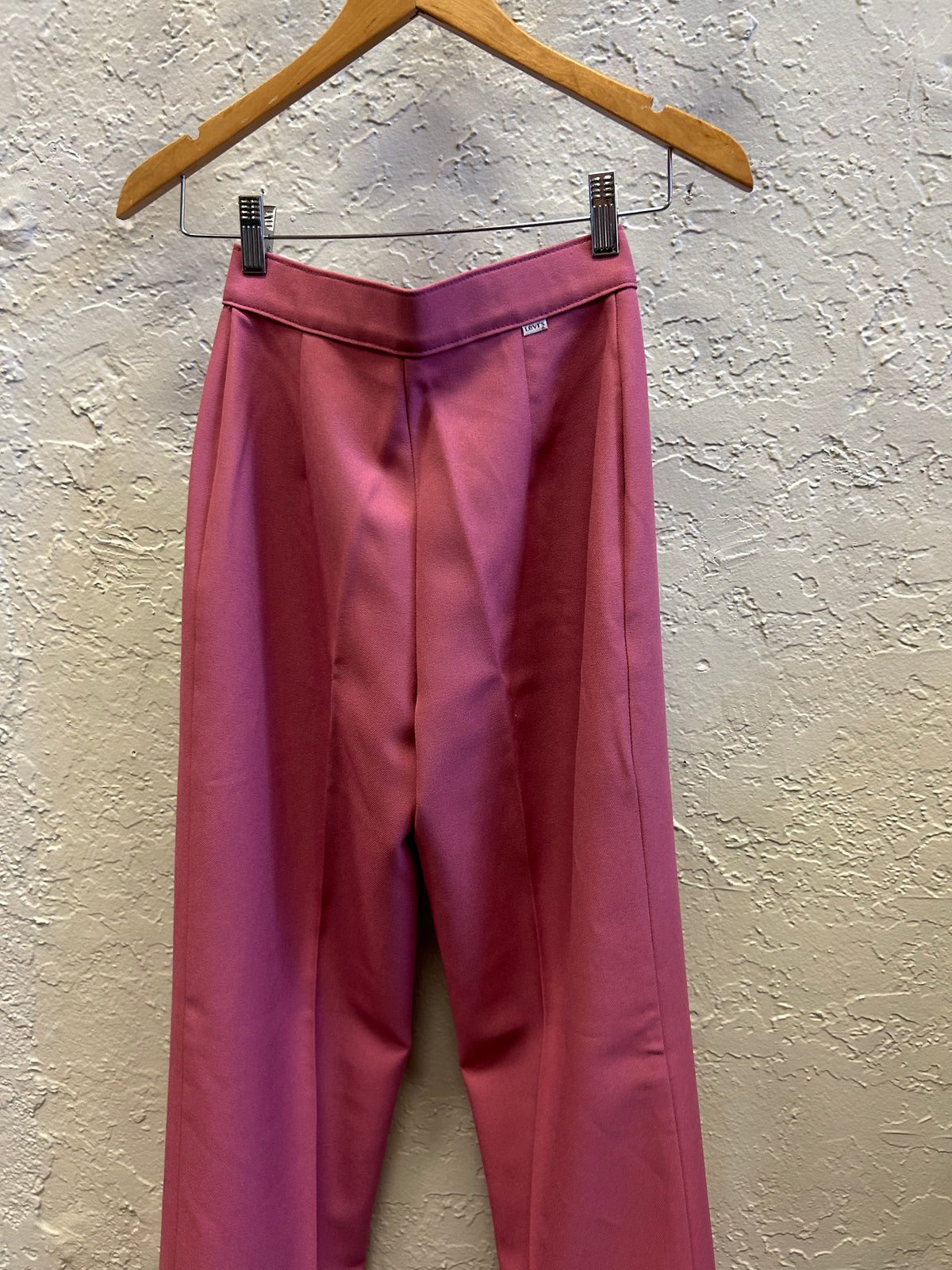 Vtg pink LEVIS sz10s