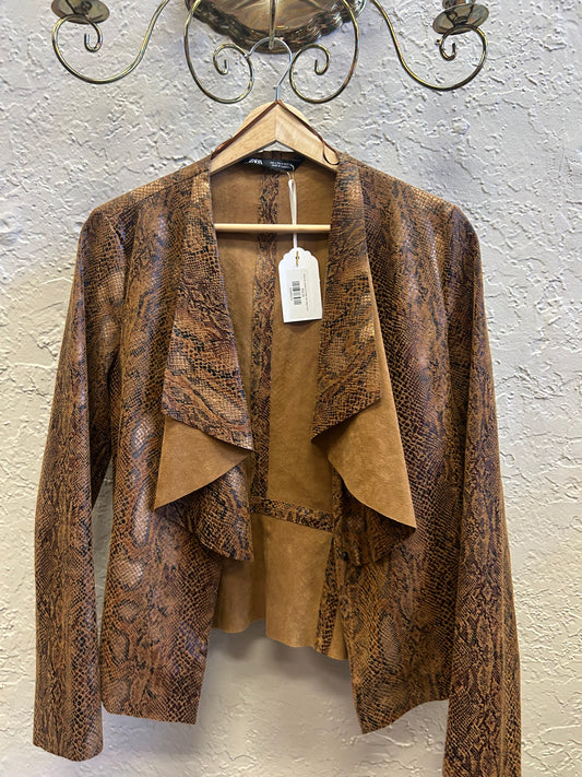 Zara 2pc snake print skirt and blazer szS