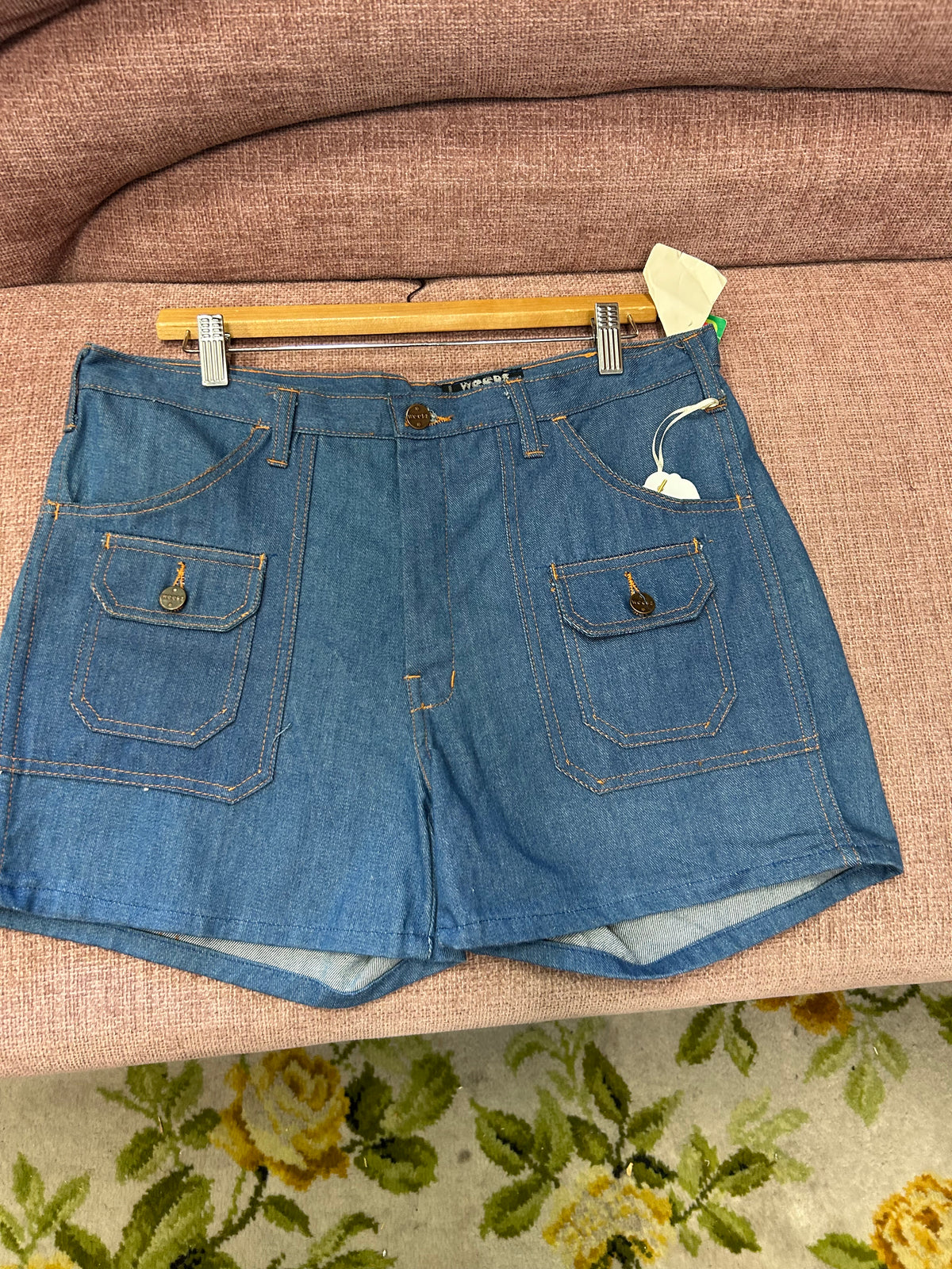 WEEDS denim shorts sz36
