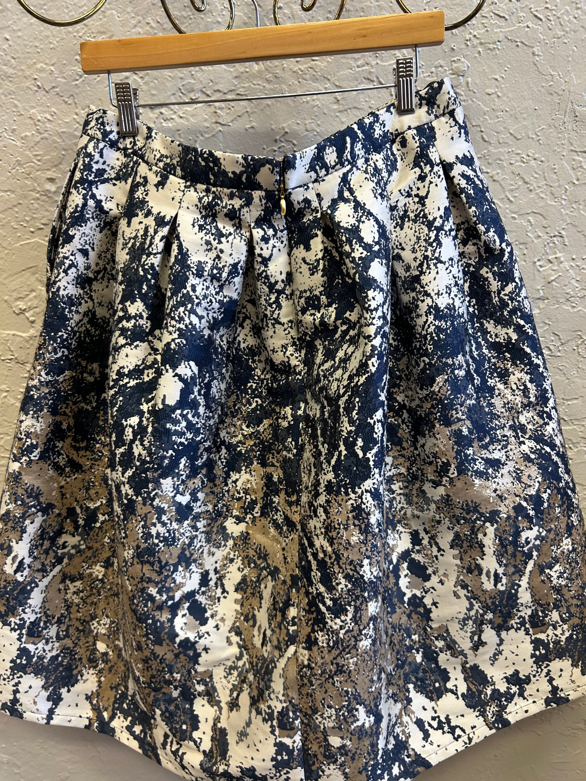 Vtg Donna Karen Metalic puff skirt sz10