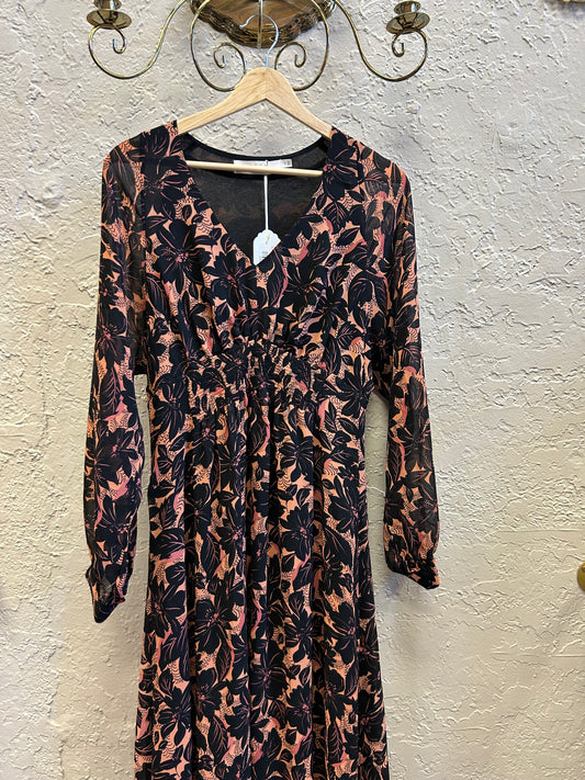 ASTR The Label pemberly floral midi szM