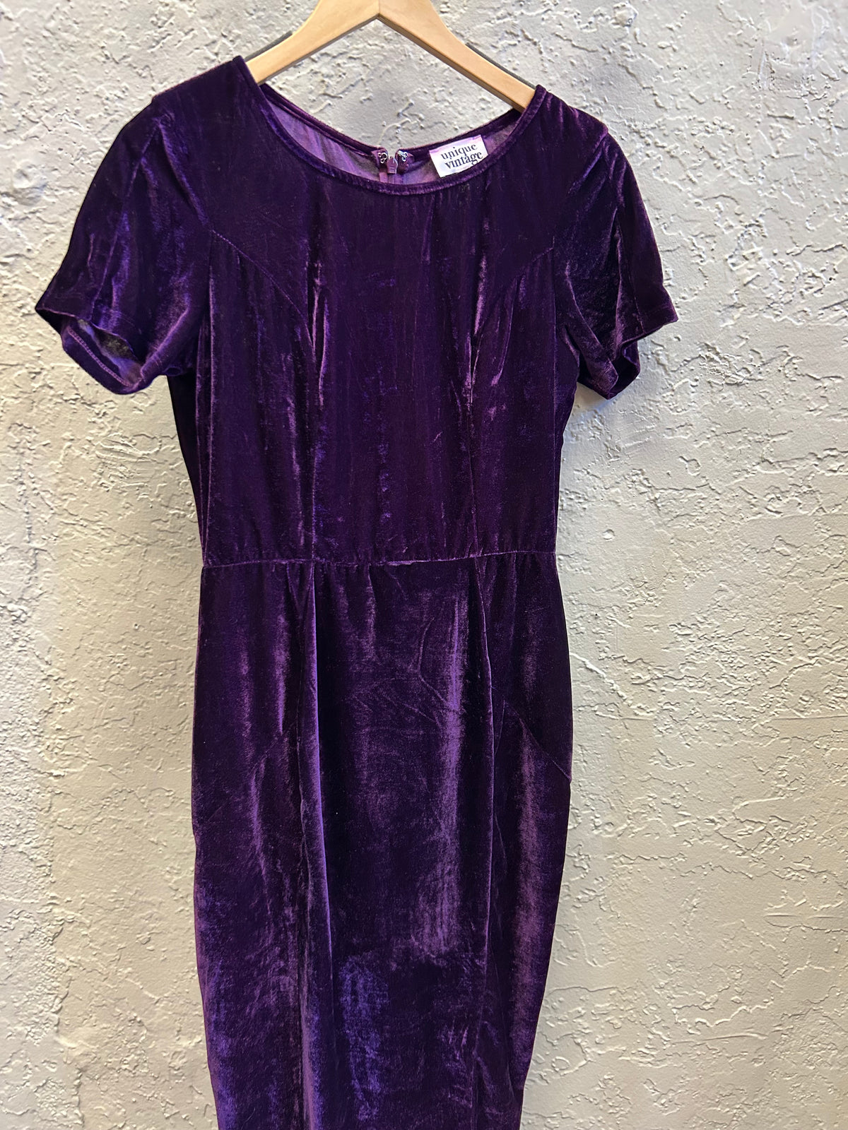 Unique Vtg girls velvet plum mid dress sz10/12