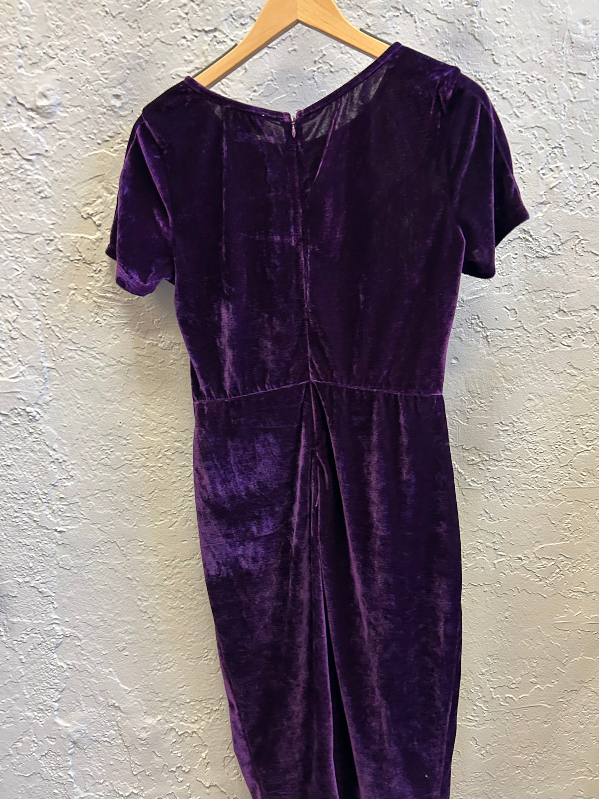 Unique Vtg girls velvet plum mid dress sz10/12