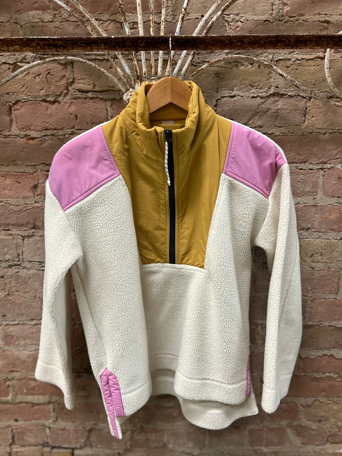Free Assembly sherpa jacket szS