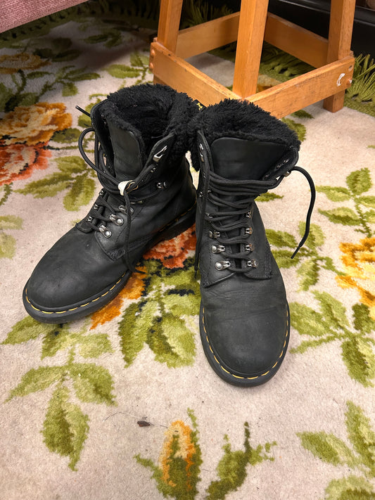 Dr. Marten 1460 Serena Collar combat boot sz9L